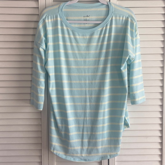Blue/Green 3/4 sleeve shirt with slits on sides Large - Picture 1 of 4